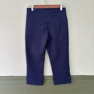 Lululemon Athletica Navy Blue Loose Fit Tencel Cropped Pants Sz 6